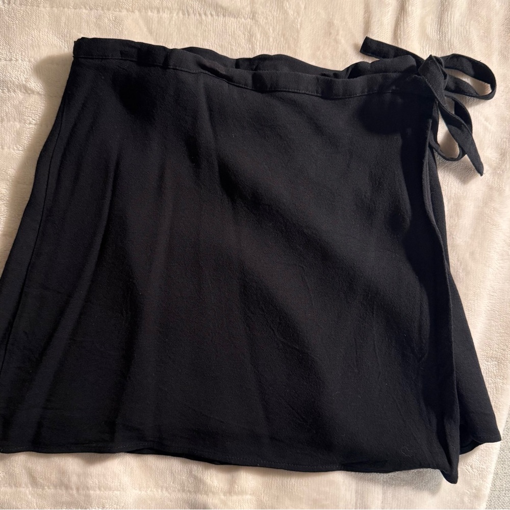 Aritzia Sunday Best Black Mini Skirt